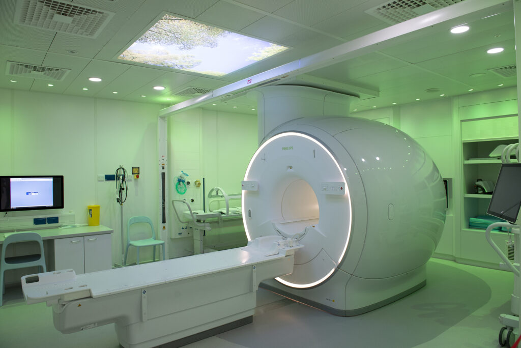 Photograph of MRI scanner.