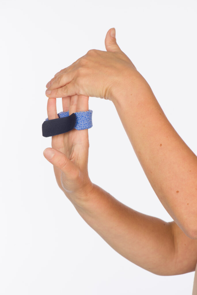 1. Passive extension
Use your other hand to lift your 
fingers until they are straight, 
then let them relax back down.