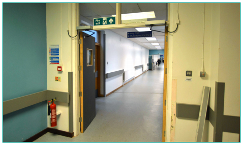 Gledhow Gauntlet Loop From J82 - As you turn right head through these doors and go straight.