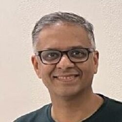 A photo showing the Consultant Dr Manish Jain.