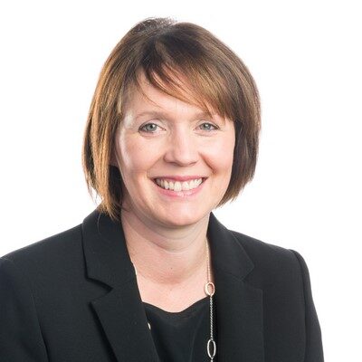 Professor Angela Greaves headshot