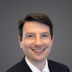 Mr Andrei Konzan Consultant Profile Picture.